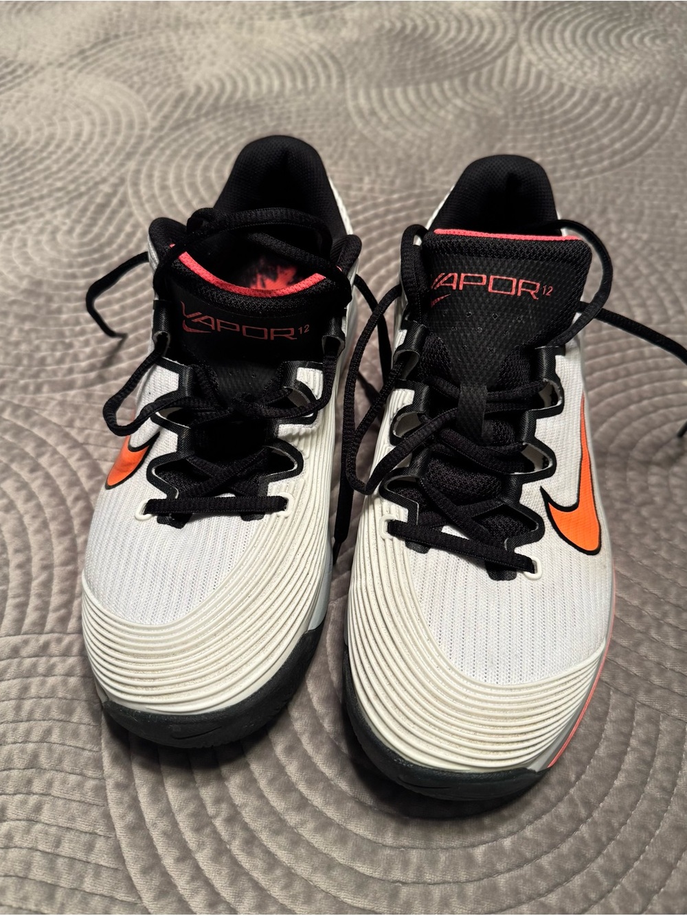 Women’s Nike Vapor 12 tennis shoes